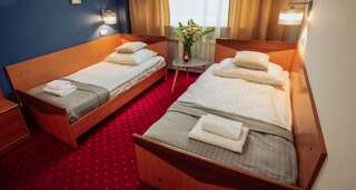 Отель Hotel Albatros Пшемысль Двухместный номер с 2 отдельными кроватями-1